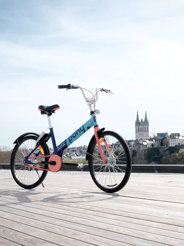 Pony Bikes sur le toit du Quai