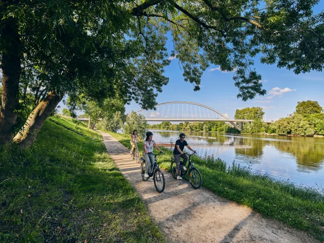 Cycling along the Loire in Angers