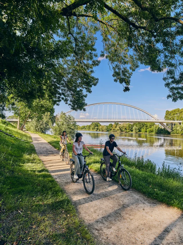 Cycling along the Loire in Angers