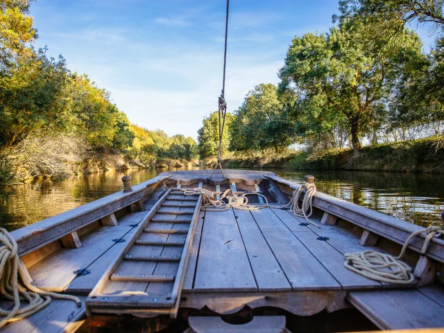 Gabarre trip on the Maine river