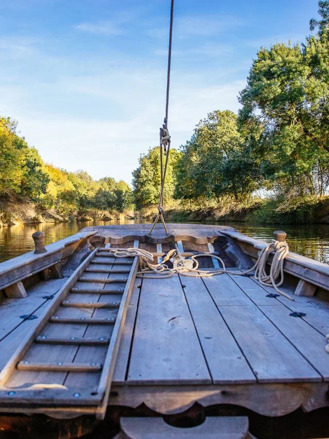 Gabarre trip on the Maine river