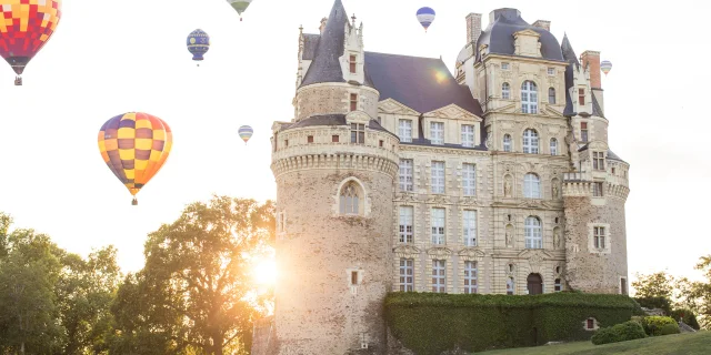 Vue sur le Château de Brissac, le plus haut château de Brissac