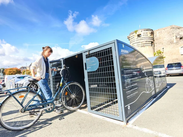 Bike boxes in Angers