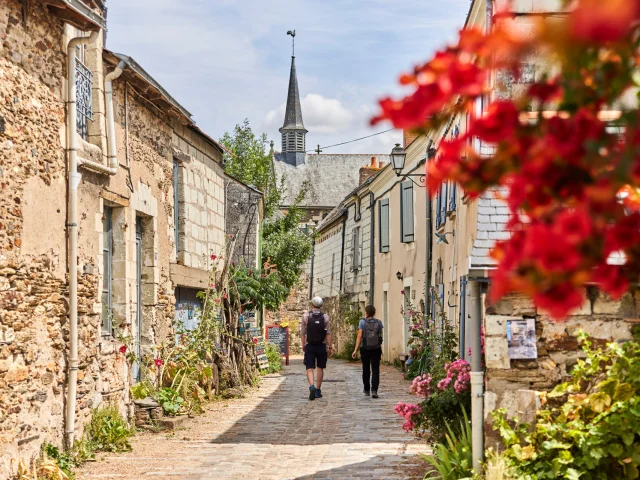 Pasear por una calle de Béhuard