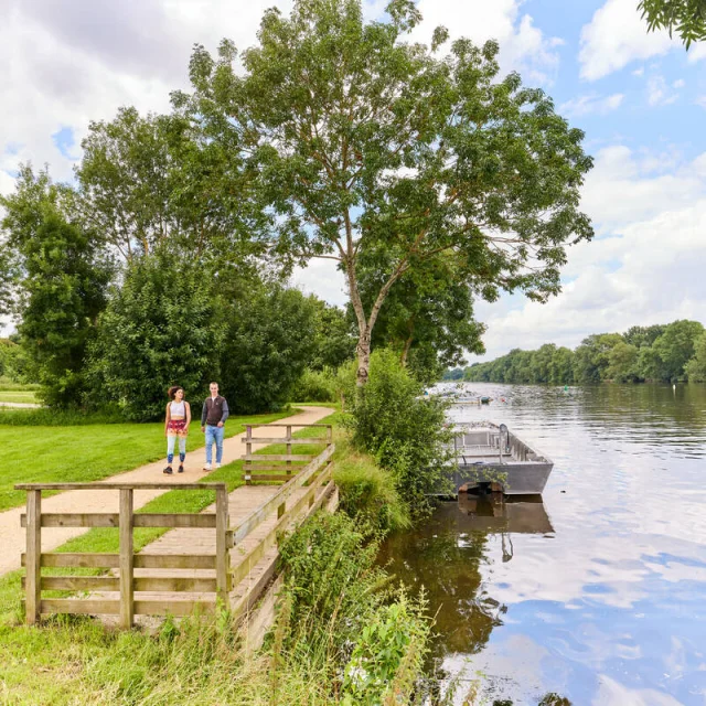 Towpath on the banks of the Mayenne