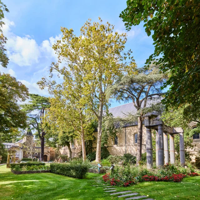 Jardin du Musée Jean-Lurçat et de la Tapisserie contemporaine