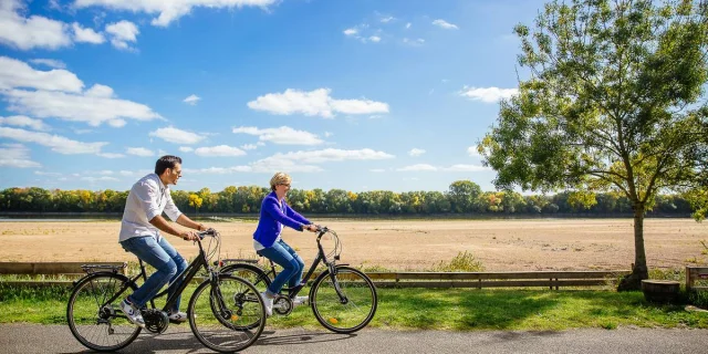 Behuard Velo Angers Loire Tourisme Les Conteurs