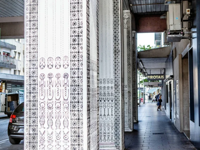 Piliers Rue Saint Julien D Mouraud Destination Angers