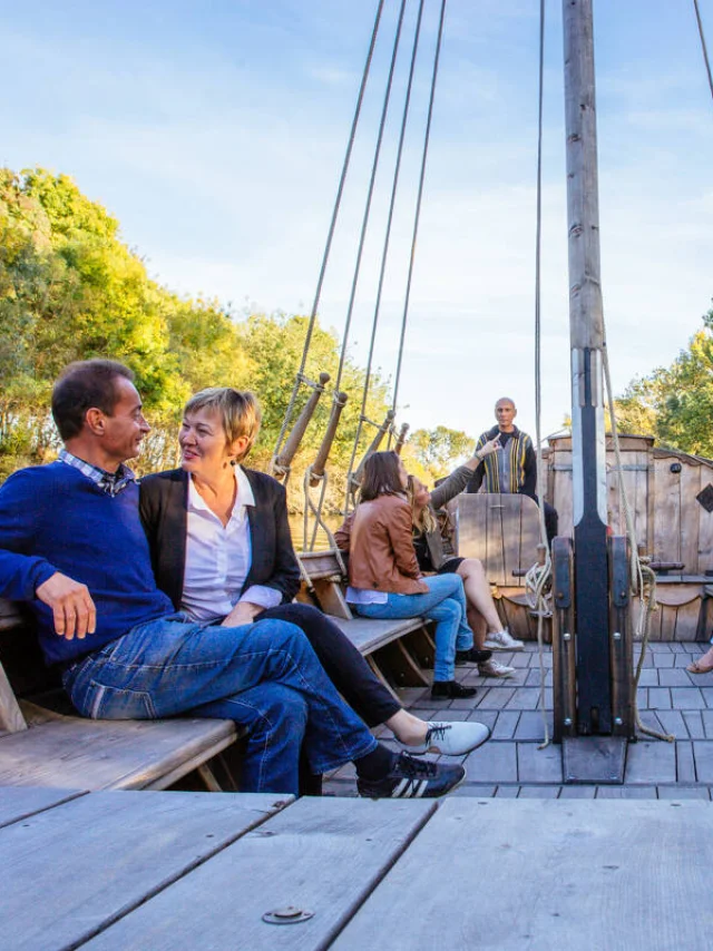 Groupe en croisière en gabare