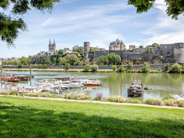 Vue Sur Le Chateau D Angers Et La Cathedrale Copyright Dorothee Mouraud Destination Angers Destination Angers 9831 1920px