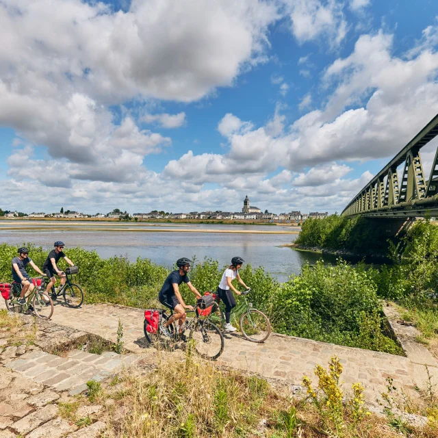 Cyclist along the Loire à Vélo